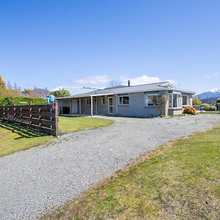 Kepler Retreat - Te Anau Holiday Home ภายนอก รูปภาพ